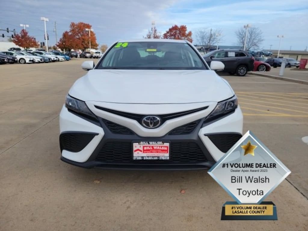 Used 2024 Toyota Camry SE Sedan
