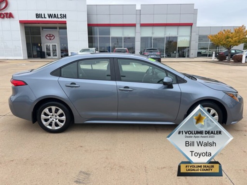 Used 2022 Toyota Corolla LE Sedan