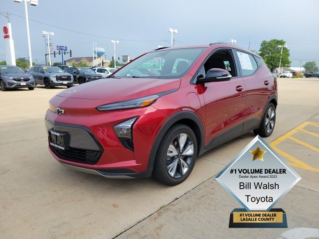 Used 2022 Chevrolet Bolt EUV LT with VIN 1G1FY6S05N4112143 for sale in Ottawa, IL