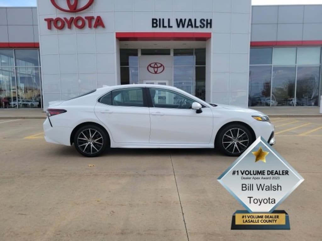 Used 2024 Toyota Camry SE Sedan