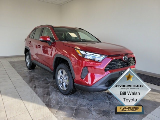 2025 Toyota RAV4 XLE's photo