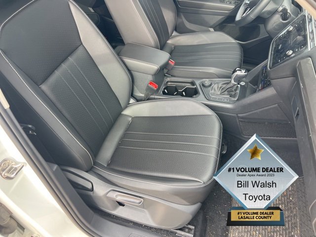 2022 Volkswagen Tiguan SE photo 3