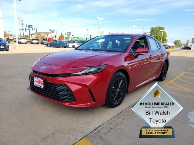 2025 Toyota Camry LE photo 2