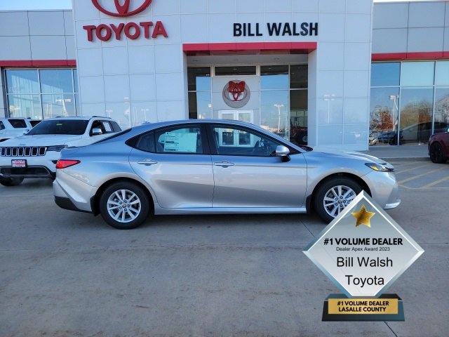 2026 Toyota Camry LE photo 4