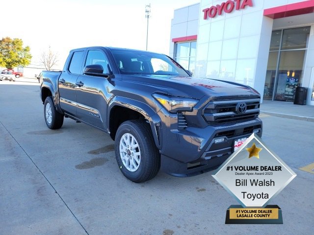 2025 Toyota Tacoma SR5's photo