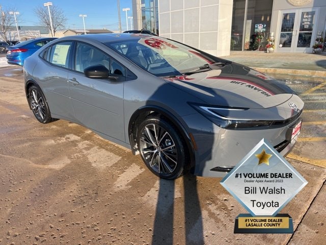 2026 Toyota Prius XLE's photo