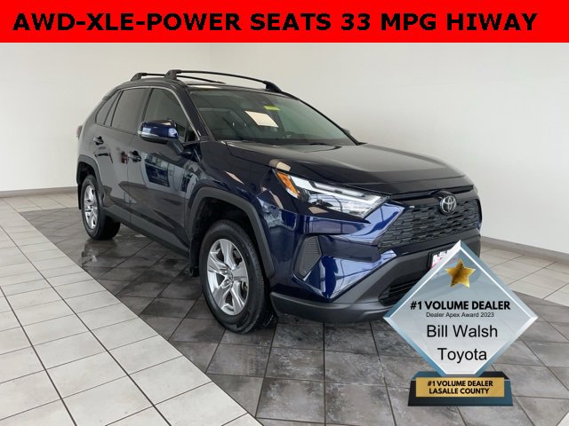 2024 Toyota RAV4 XLE's photo