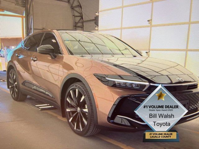 2025 Toyota Crown Platinum photo 4