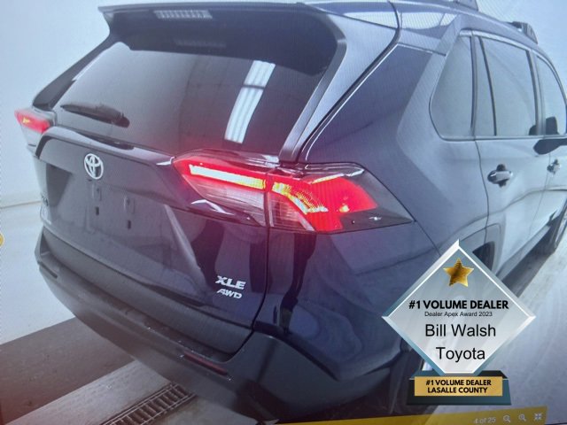 2024 Toyota RAV4 XLE photo 4