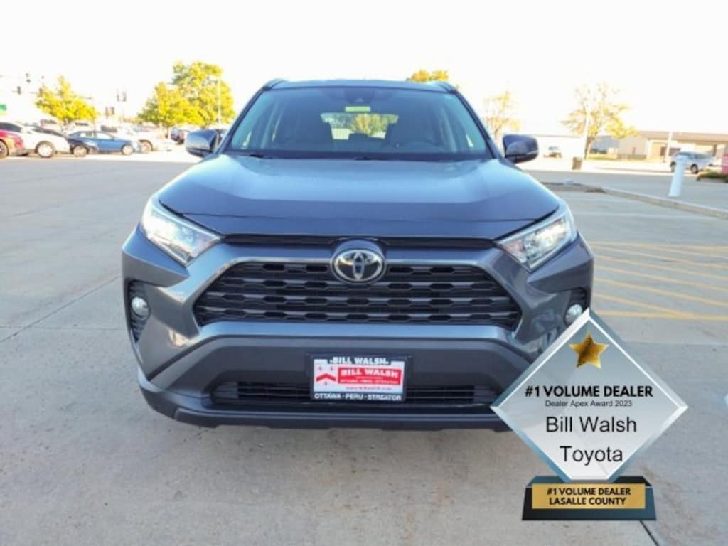 Used 2021 Toyota RAV4 XLE SUV