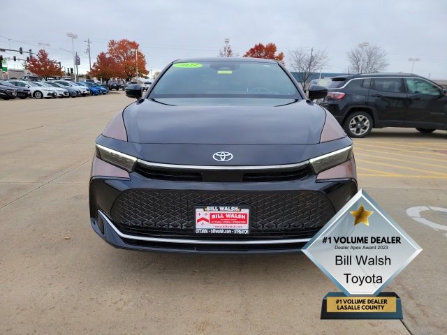 2025 Toyota Crown Platinum photo 4