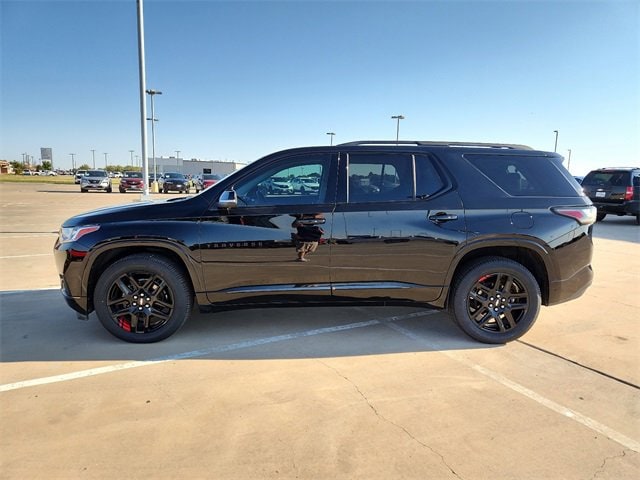 Used 2021 Chevrolet Traverse Premier with VIN 1GNERKKW2MJ190884 for sale in Plainview, TX