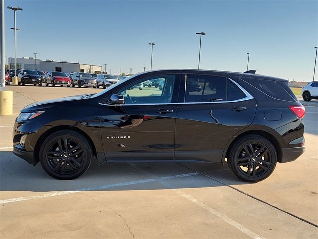 Used 2020 Chevrolet Equinox LT with VIN 2GNAXKEV8L6176894 for sale in Plainview, TX