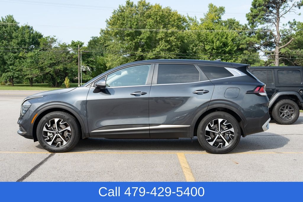 Used 2024 Kia Sportage EX SUV