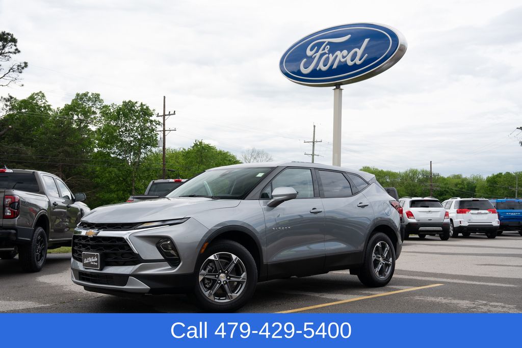 2025 Chevrolet Blazer 2.0T 2LT AWD's photo