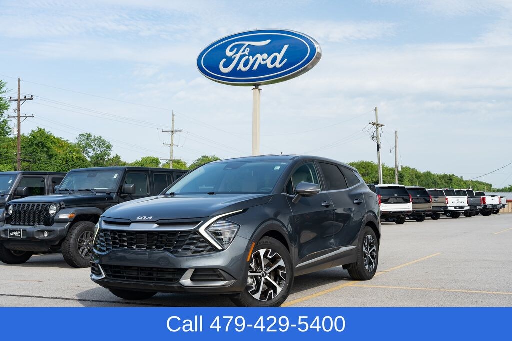 Used 2024 Kia Sportage EX SUV