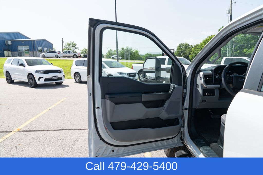 2026 Ford F-350 Super Duty XL - Photo 13