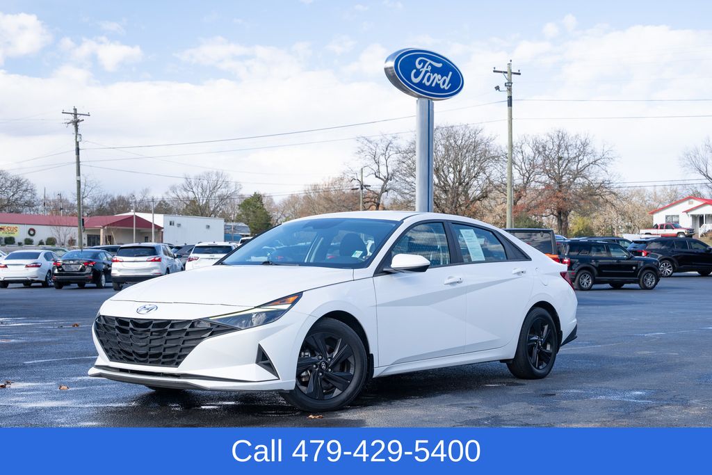 2022 Hyundai Elantra SEL