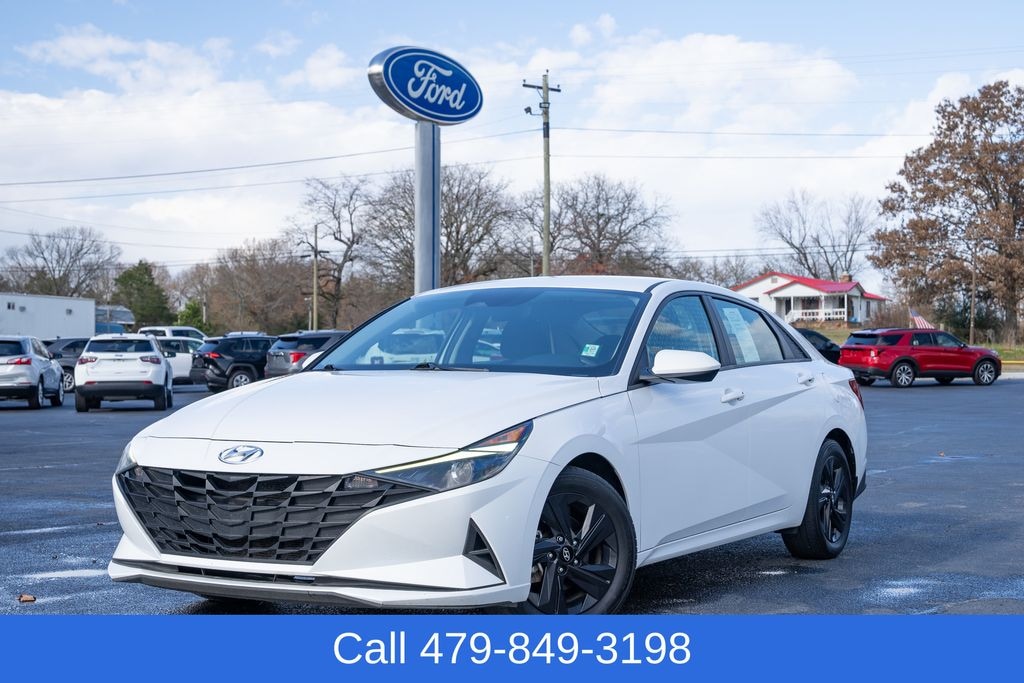 Used 2022 Hyundai Elantra SEL Sedan
