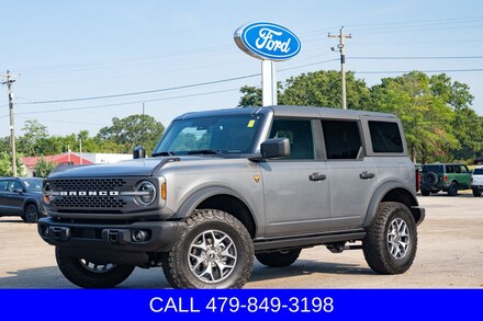 2025 Ford Bronco Badlands SUV