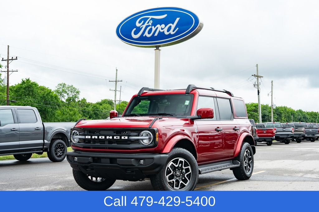 New 2026 Ford Bronco Outer Banks SUV