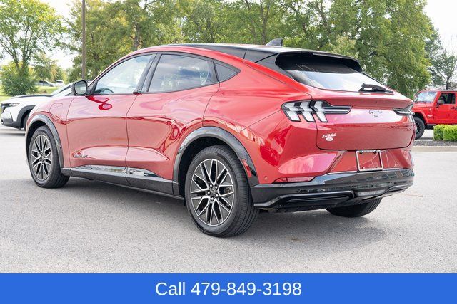 2024 Ford Mustang Mach-E Premium photo 3