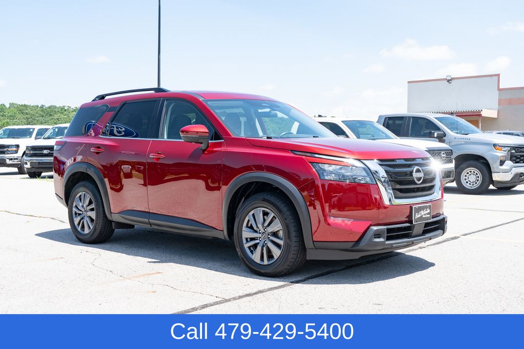 2025 Nissan Pathfinder SV - Photo 8