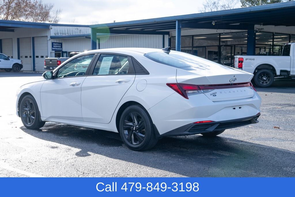 Used 2022 Hyundai Elantra SEL Sedan