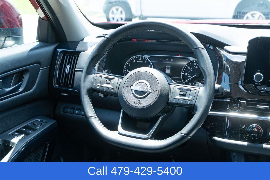 2025 Nissan Pathfinder SV - Photo 32