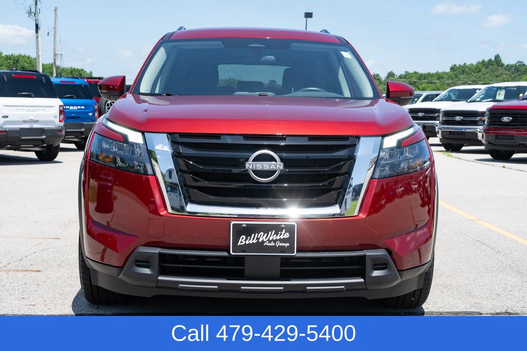 2025 Nissan Pathfinder SV - Photo 9