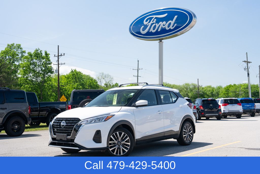 2023 Nissan Kicks 1.6 SV's photo