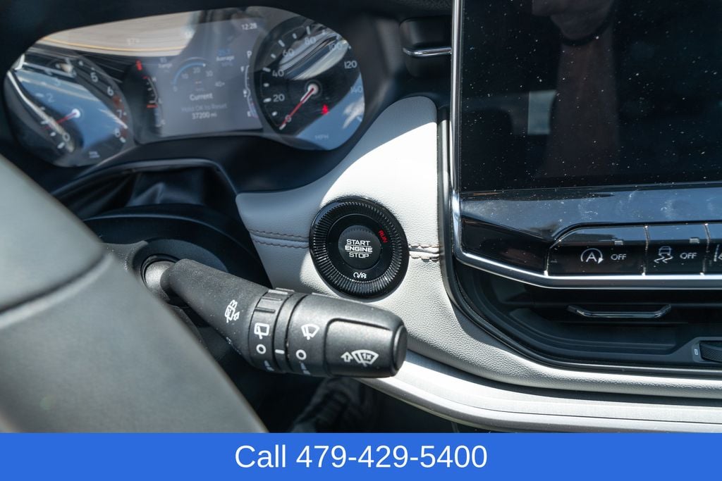 2025 Jeep Compass Limited - Photo 23