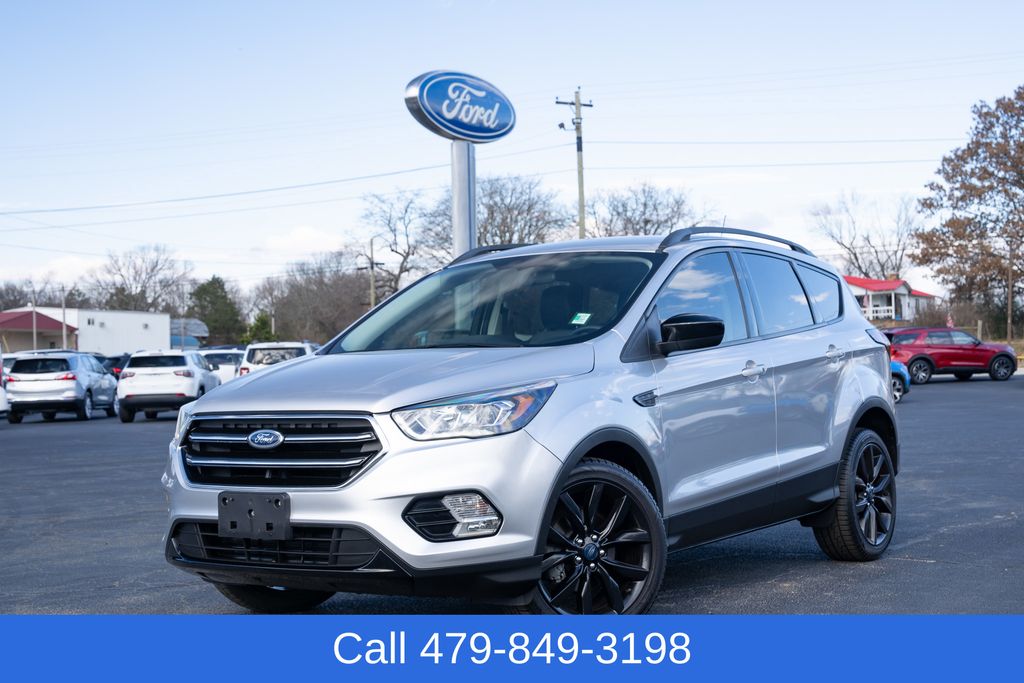 Used 2019 Ford Escape SE with VIN 1FMCU0GD0KUA70860 for sale in Booneville, AR