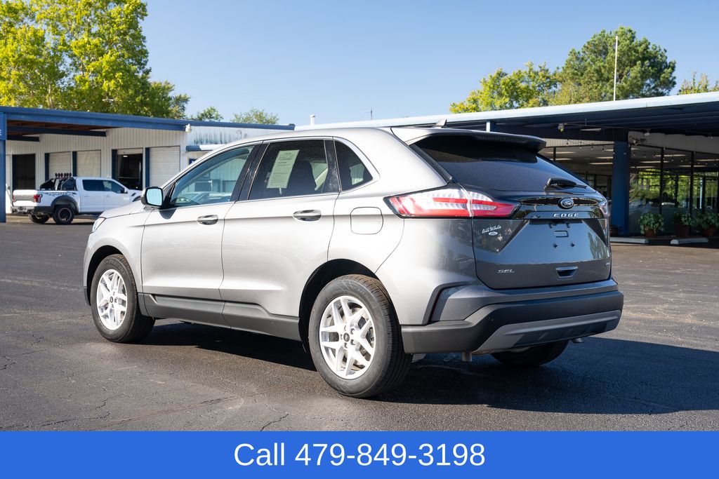 2024 Ford Edge SEL photo 4