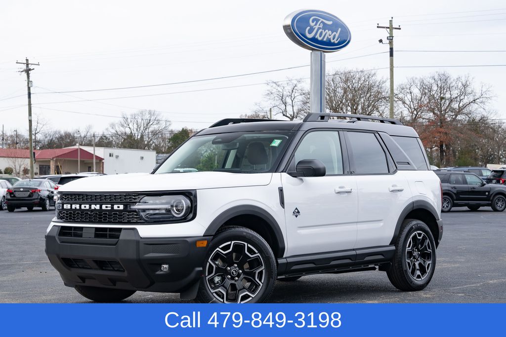2025 Ford Bronco Sport Outer Banks's photo