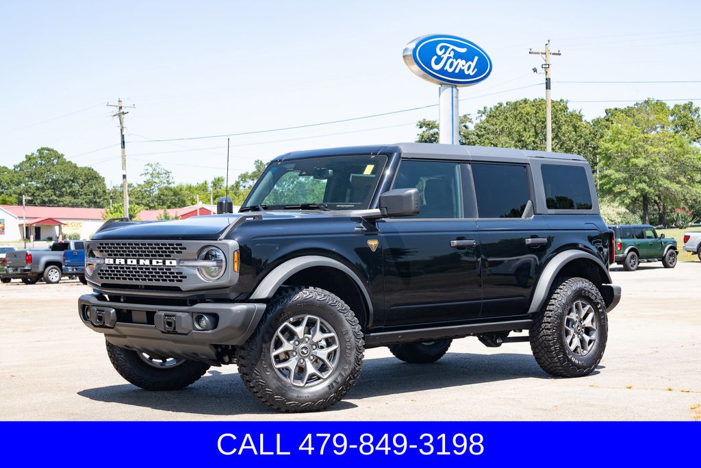 2025 Ford Bronco SUV 