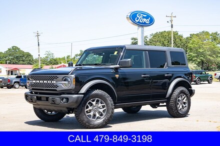 2025 Ford Bronco Badlands SUV