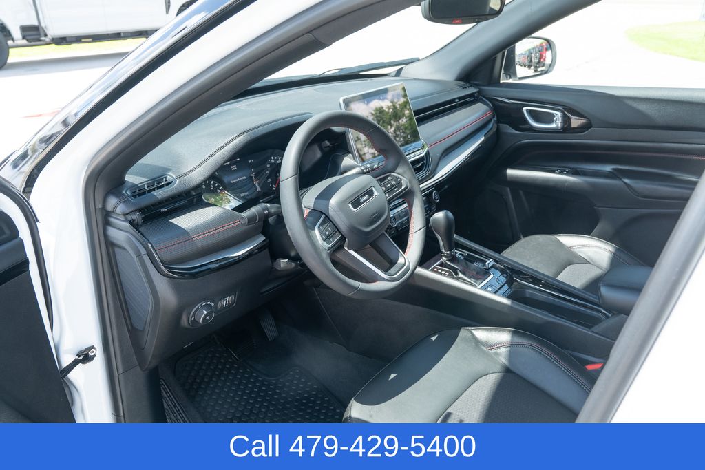 2025 Jeep Compass Trailhawk - Photo 17