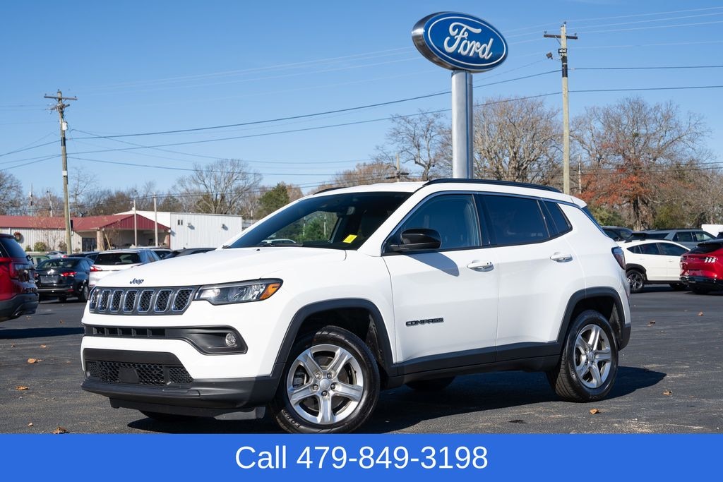 Used 2024 Jeep Compass Latitude SUV