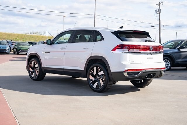 2026 Volkswagen Atlas Cross Sport SE Technology photo 4