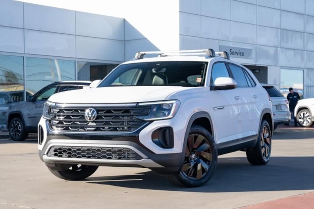 New 2026 Volkswagen Atlas Cross Sport 2.0T SE w/Technology SUV