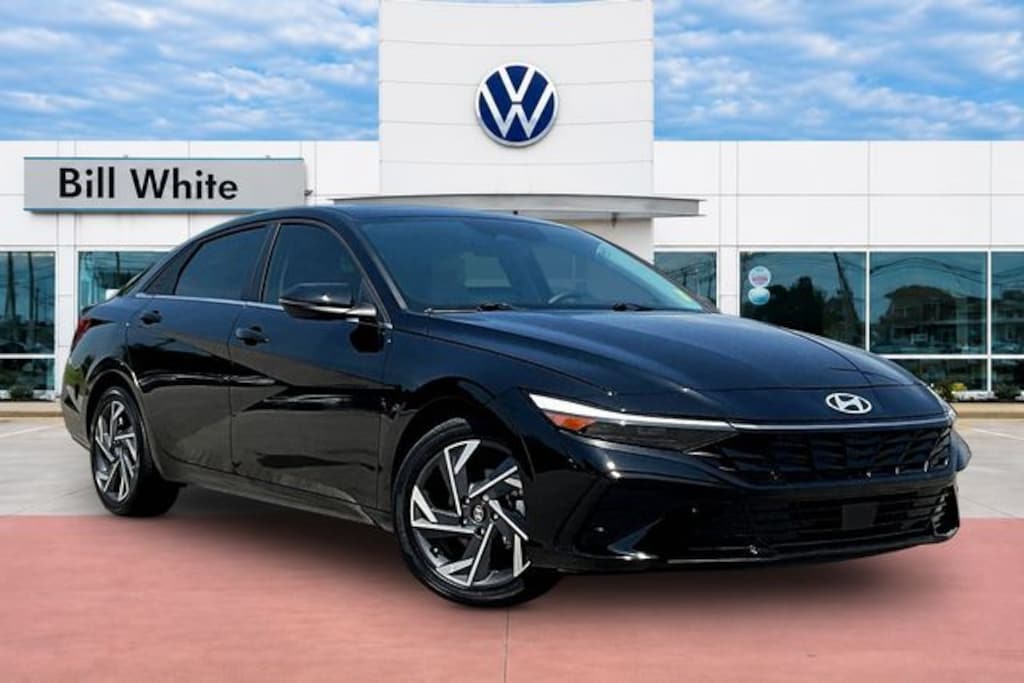 Used 2025 Hyundai Elantra Limited Sedan
