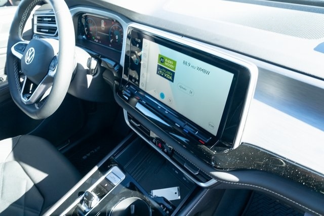 2026 Volkswagen Atlas Cross Sport SE w/Tech - Photo 40