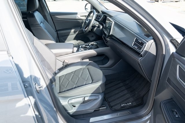 2026 Volkswagen Atlas Cross Sport SE w/Tech - Photo 43