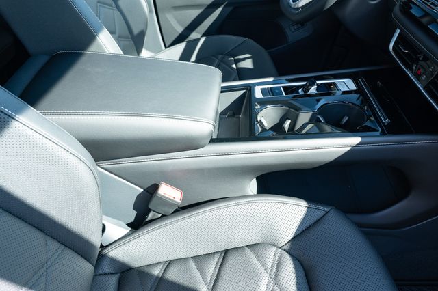 2026 Volkswagen Atlas SE w/Tech - Photo 45