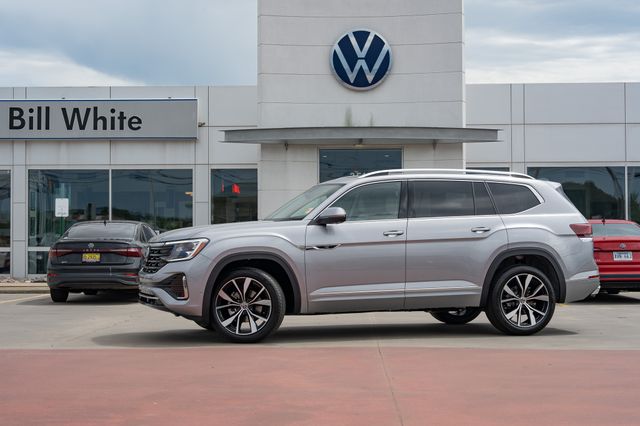 2026 Volkswagen Atlas 2.0T SEL Premium R-Line 4MOTION's photo