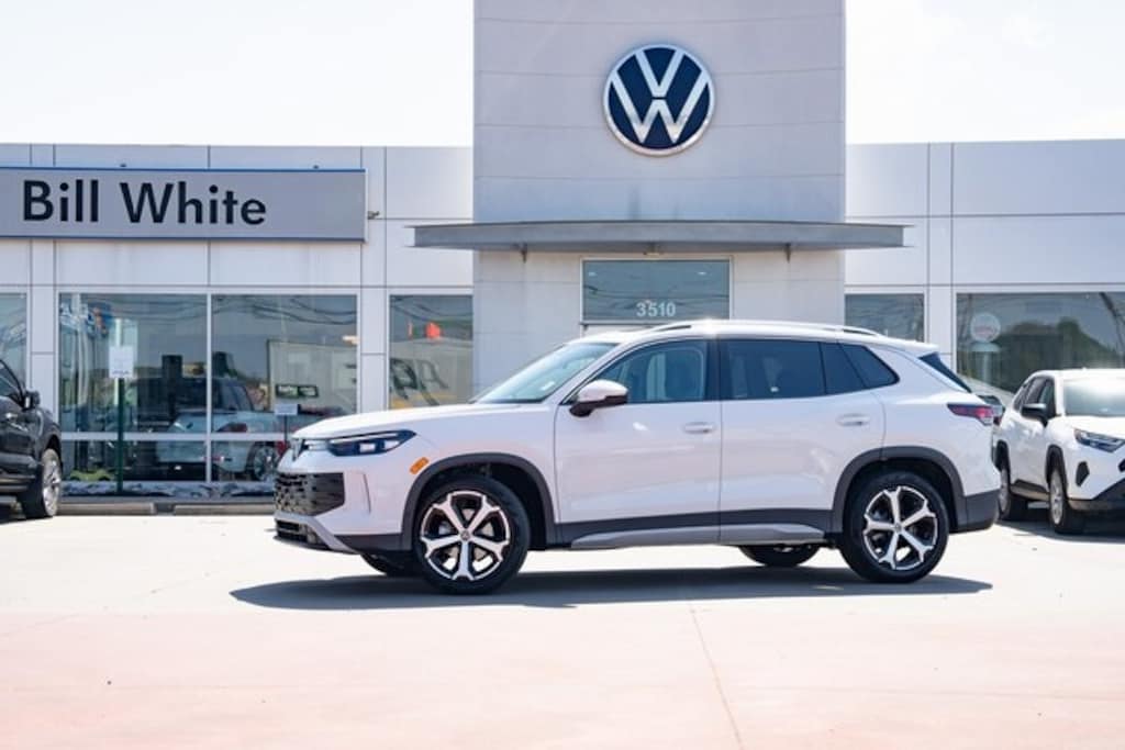 New 2025 Volkswagen Tiguan 2.0T SE SUV