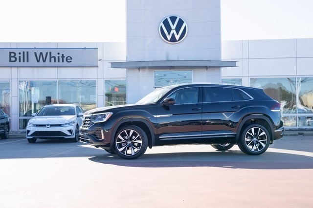 2026 Volkswagen Atlas Cross Sport SEL Premium R-LINE's photo