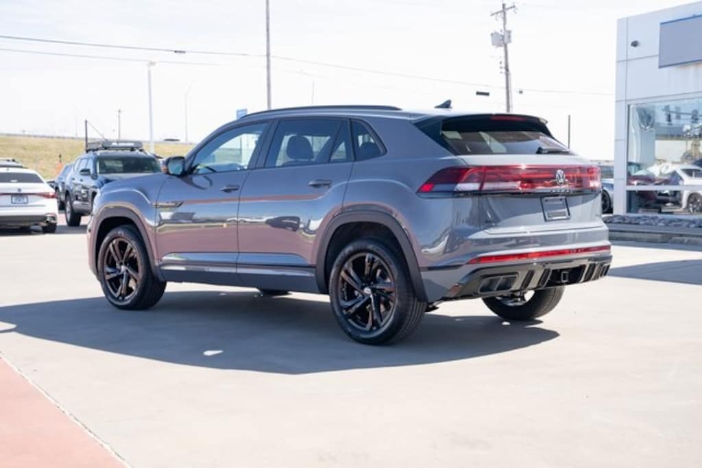New 2026 Volkswagen Atlas Cross Sport 2.0T SEL R-Line Black SUV