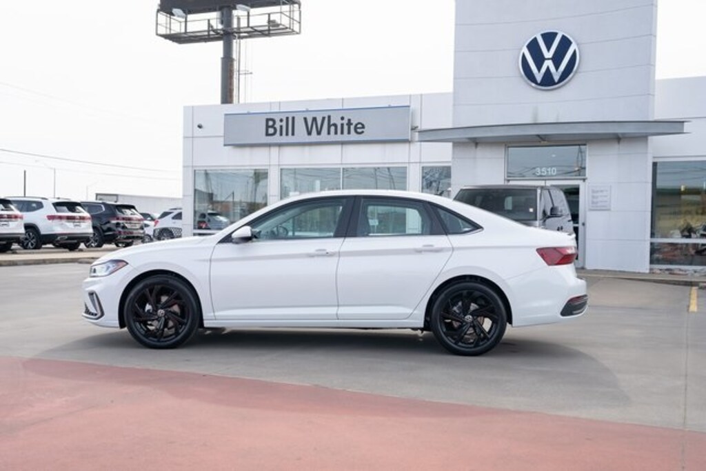 New 2026 Volkswagen Jetta 1.5T SE Sedan